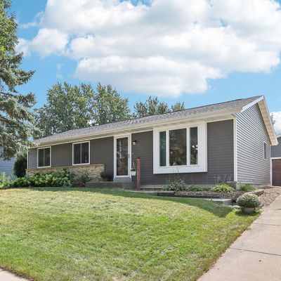 2313 Imperial Ln, Waukesha, WI 53188