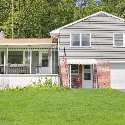 233 Silver Lake Rd, Dingmans Ferry, PA 18328