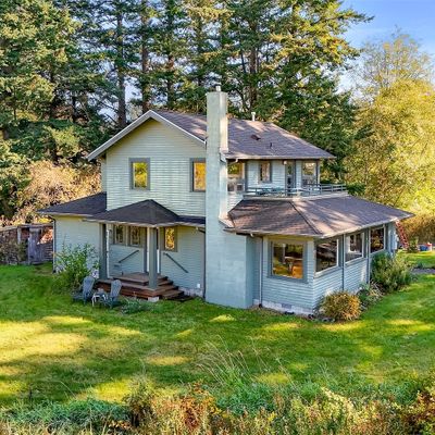 2333 Tuttle Ln, Lummi Island, WA 98262