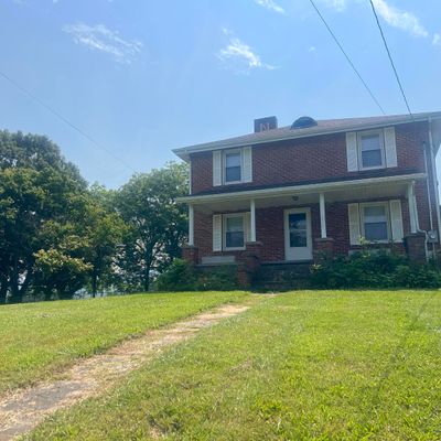 2373 Siam Rd, Elizabethton, TN 37643