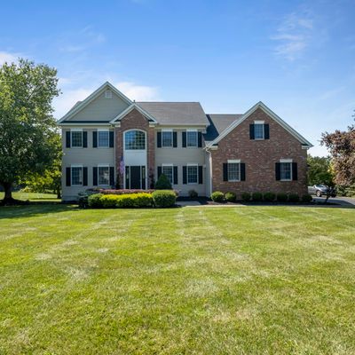 29 Southgate Drive, Annandale, NJ 08801