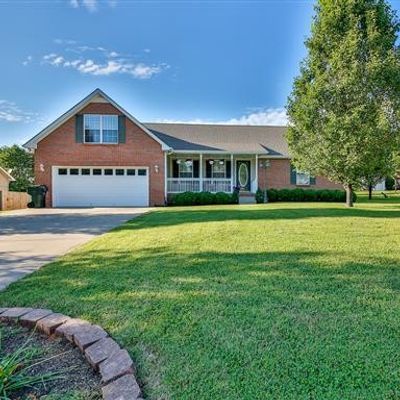 295 Shadyside Ln, Clarksville, TN 37043