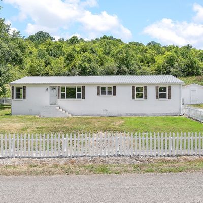 296 Maggart Rd, Elmwood, TN 38560