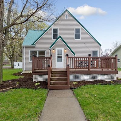 298 2 Nd St S, Wood Lake, MN 56297