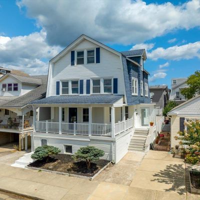 3 N Surrey Ave, Ventnor City, NJ 08406