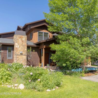 30 Blue Wing Lane, Alpine, WY 83128