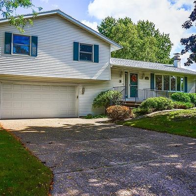 3010 N Peach Tree Ln, Appleton, WI 54911