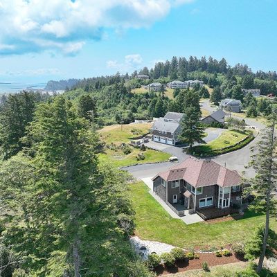 3015 Lighthouse Keepers Rd, Ilwaco, WA 98624