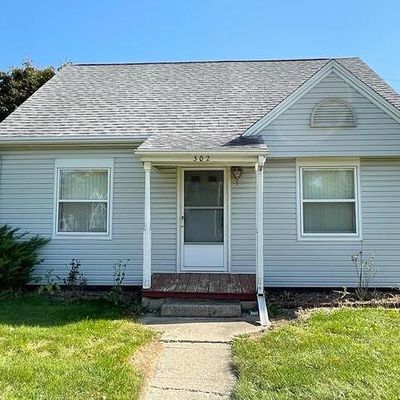 302 N Main St, Walworth, WI 53184