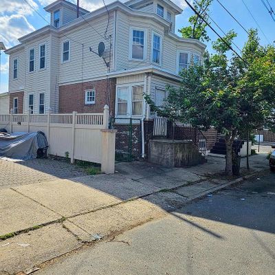 303 Bert Ave, Trenton, NJ 08629