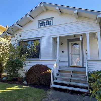 3035 Nw 71 St St, Seattle, WA 98117