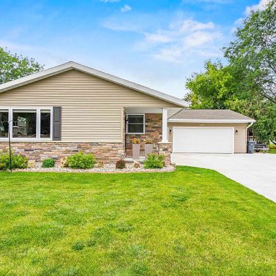 307 Amsterdam Ct, Kimberly, WI 54136