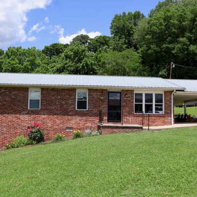 307 E Mountain Dr, La Follette, TN 37766