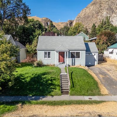 308 Stevens Ave, Coulee Dam, WA 99116