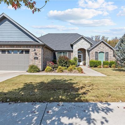 3102 E Peaceful Dr, Fayetteville, AR 72701