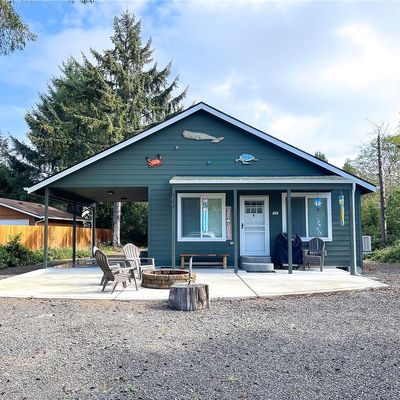 312 Mast Ave Nw, Ocean Shores, WA 98569