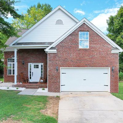 3120 Ne Pin Oaks Cir, Cleveland, TN 37323