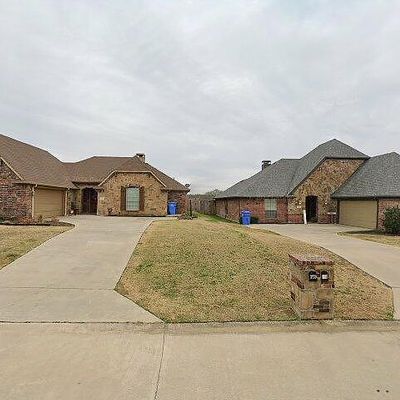 3125 Preston Club Dr, Sherman, TX 75092