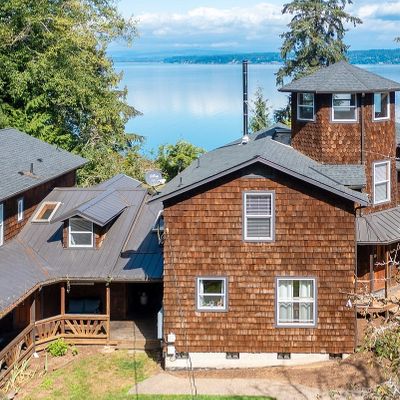 2681 S East Camano Dr, Camano Island, WA 98282