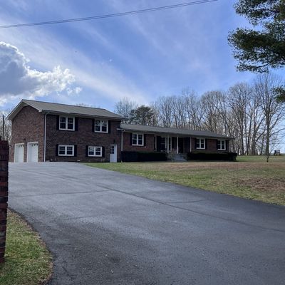 2685 Summerfield Rd, Monteagle, TN 37356