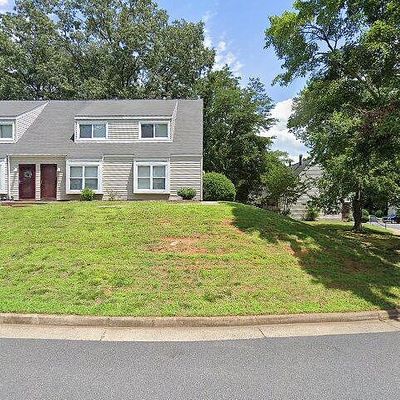 2705 Gatewood Cir, Charlottesville, VA 22911