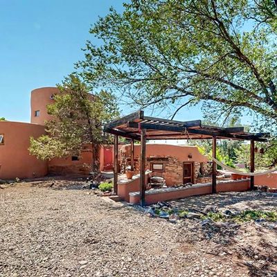 28 River St, Cerrillos, NM 87010