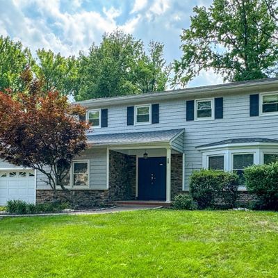 28 Sherwood Rd, Edison, NJ 08820