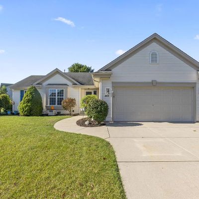 2805 Raintree Ln, Waukesha, WI 53189