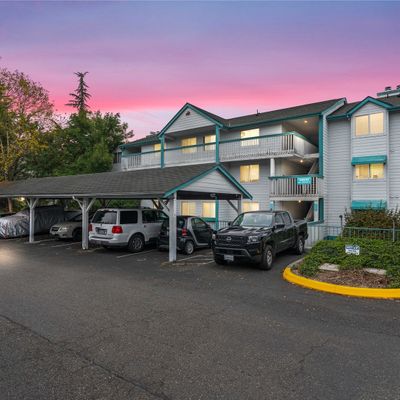 28610 16th Avenue S, Federal Way, WA 98003