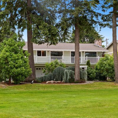 287 Camaloch Dr, Camano Island, WA 98282