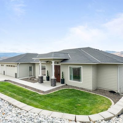 2876 N Brysen Dr, East Wenatchee, WA 98802