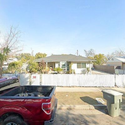 3321 E Hedges Ave, Fresno, CA 93703