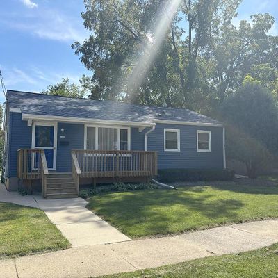 337 W 2nd Street, Oconomowoc, WI 53066