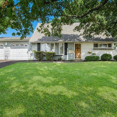 34 Cotton Rd, Levittown, PA 19057