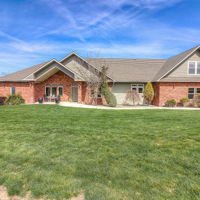 341 Brown Ln, Selah, WA 98942