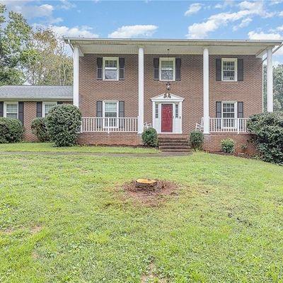 3413 Dixiana Ln, Pfafftown, NC 27040