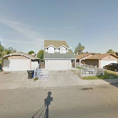 3453 Mitchell Ave, Selma, CA 93662