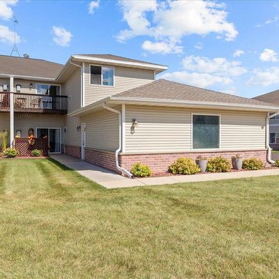 350 Brookside Dr, Unit 7, Mayville, WI 53050