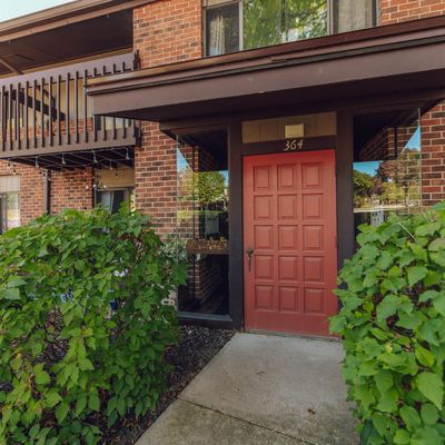 364 Park Hill Dr, Unit B, Pewaukee, WI 53072