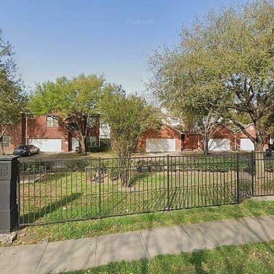 3710 E Ashford Villa Ln, Houston, TX 77082