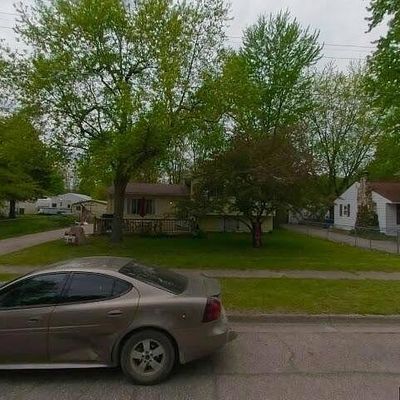 313 N Genesee St, Montrose, MI 48457