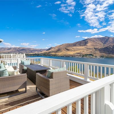 314 Porcupine Ln, Chelan, WA 98816