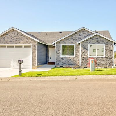 3155 Sanderling Drive, Hoquiam, WA 98550