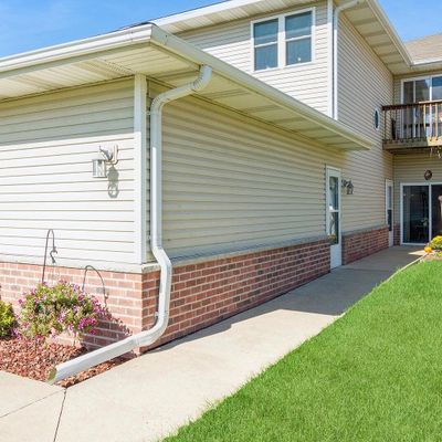 316 Brookside Dr, Unit 4, Mayville, WI 53050