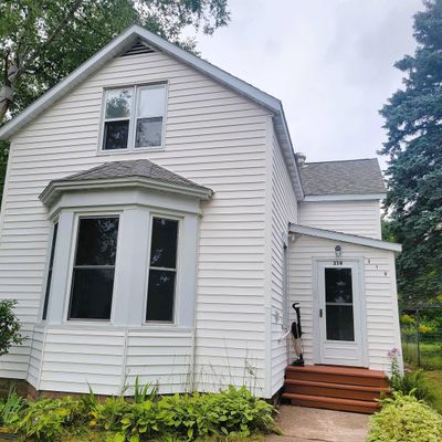 319 W Pine Rd, Washburn, WI 54891