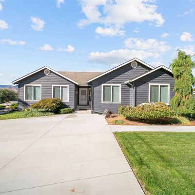 3213 Vine Street Ne, East Wenatchee, WA 98802