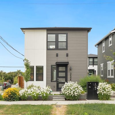 3233 17th Avenue S, Seattle, WA 98144