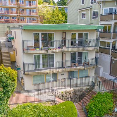 3238 15 Th Ave W, Seattle, WA 98119