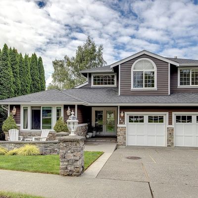 327 8th Street S, Kirkland, WA 98033