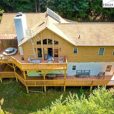 327 Mountain Flower Road, Banner Elk, NC 28604